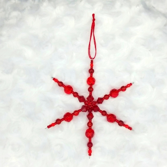 6 Hand Crafted Handmade Beaded Red & Green Snowflake Ornaments - Picture 5 of 12